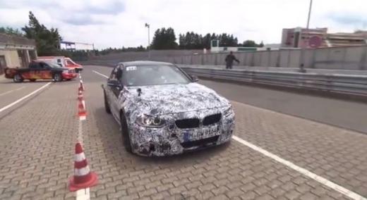 BMW M4 Coupe на трассе фото